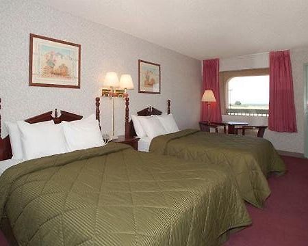 Premier Inn And Suites Erick Kamer foto